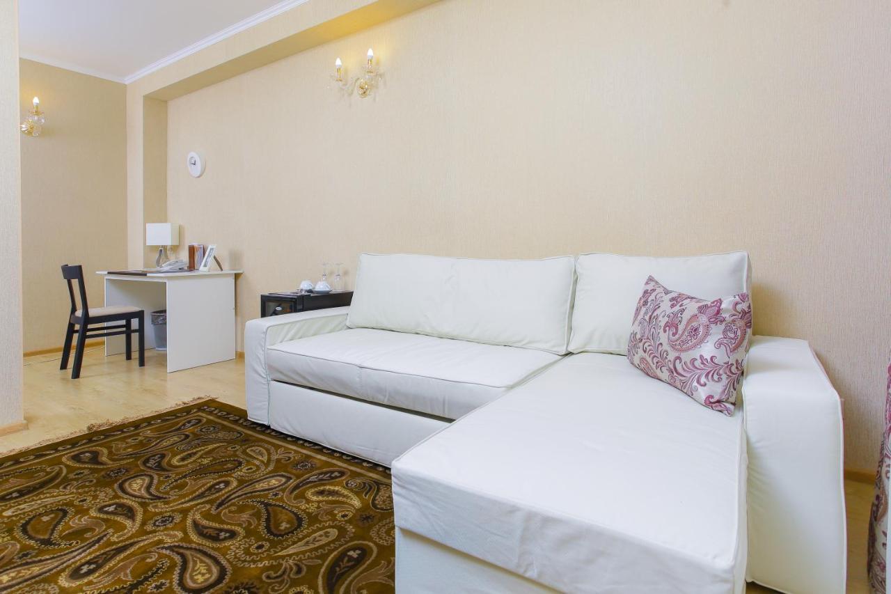 Аврора Wellness & Spa Hotel Čeljabinsk Esterno foto