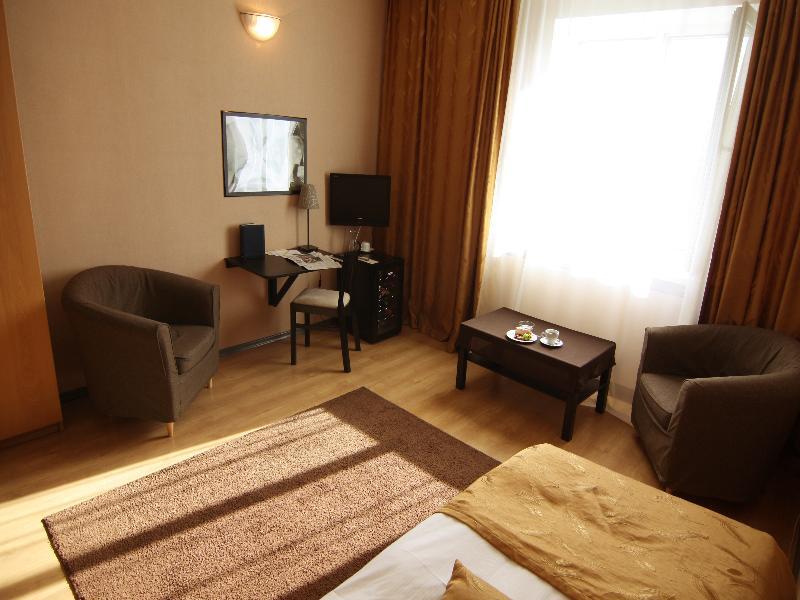 Аврора Wellness & Spa Hotel Čeljabinsk Esterno foto